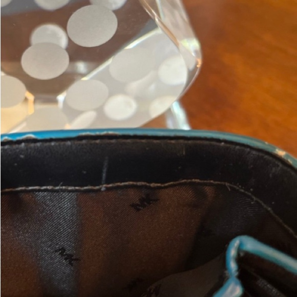 Michael Kors Black Men’s Wallet with Blue Trim (GUC) - Picture 11 of 12